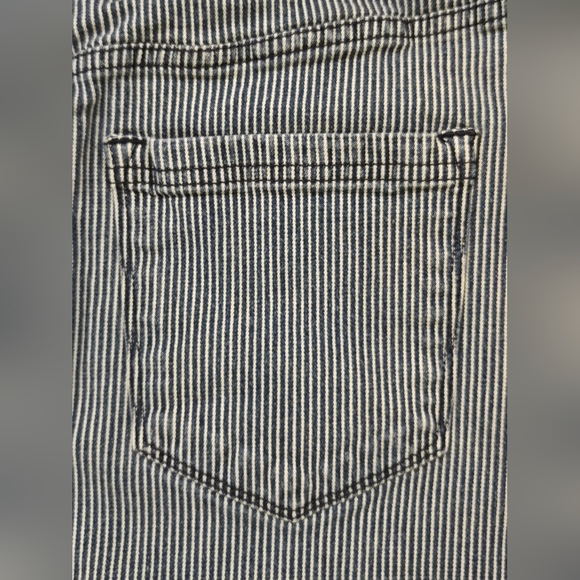 Croft & Barrow Classic Blue Striped Jean Skirt - Picture 8 of 8